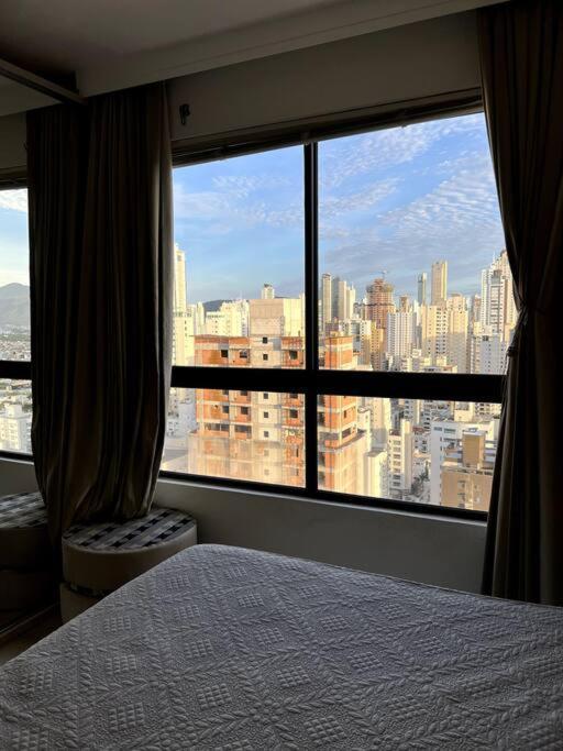 Apartamento No Centro, Com Vista Mar E Cristo Luz Balneário Camboriú Exteriör bild